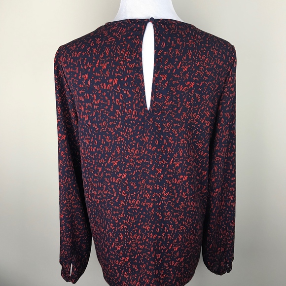 Halogen Red/Navy Twist Keyhole Top - Picture 6 of 7